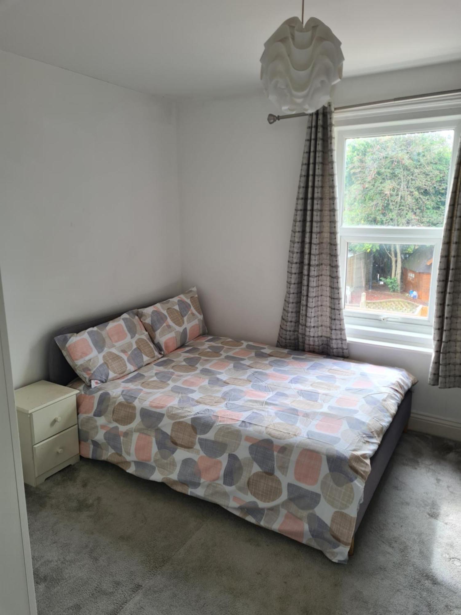 A Private & Beautiful Bedroom With Shared Bathroom In The Heart Of Борнмут Екстер'єр фото