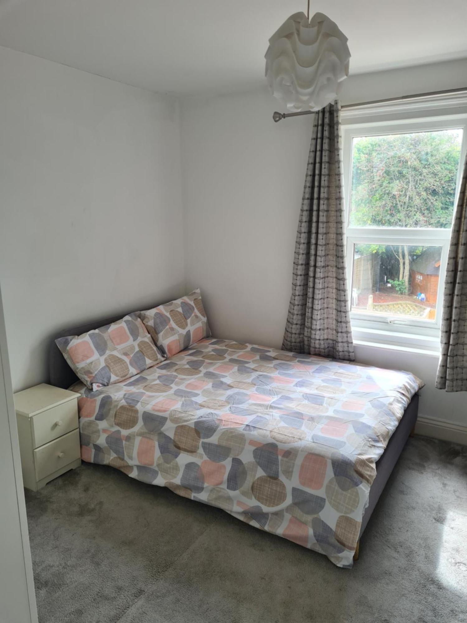 A Private & Beautiful Bedroom With Shared Bathroom In The Heart Of Борнмут Екстер'єр фото